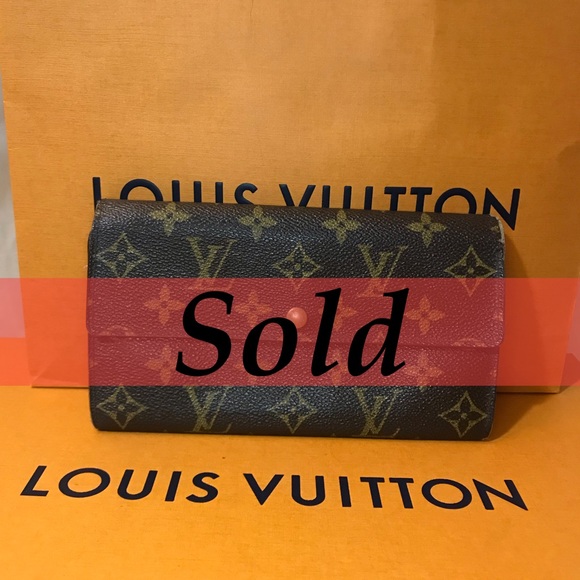 Louis Vuitton Handbags - AUTH Louis Vuitton Sarah Wallet TH0949